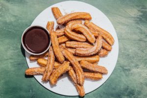 churros with chocolate